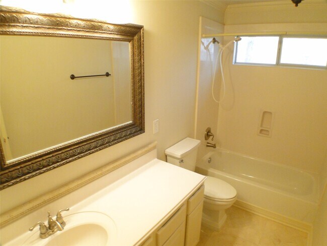 Building Photo - 20606 Palm Rain Ct