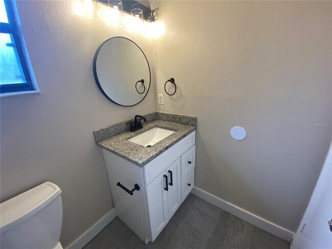 Building Photo - 6763 Magnolia Pointe Cir