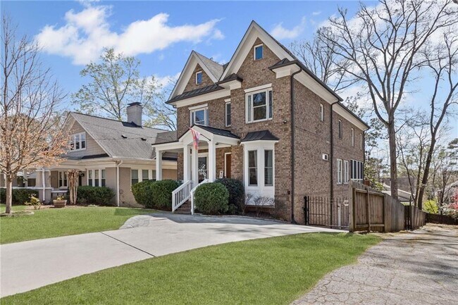 Building Photo - 255 Lindbergh Drive NE