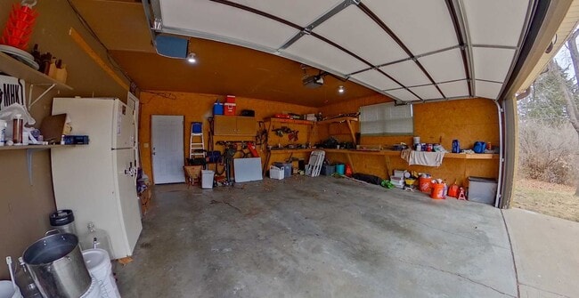 Building Photo - 3D Tour Available + 2-Bonus Rooms + Granite Countertops- Available June 4th!