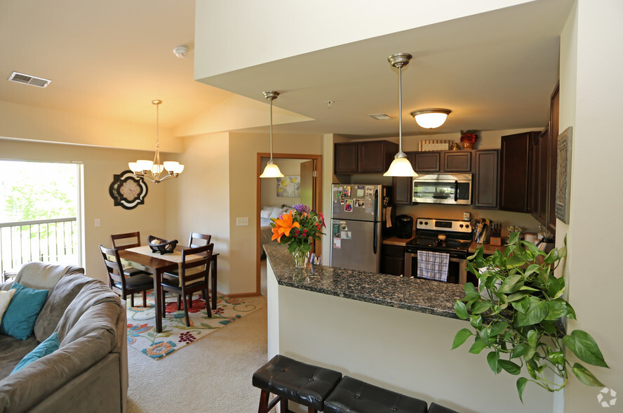 Kitchen - Fairway Glen Apartments