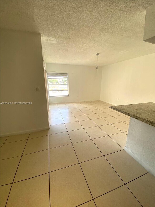 Building Photo - 17600 NW 68th Ave