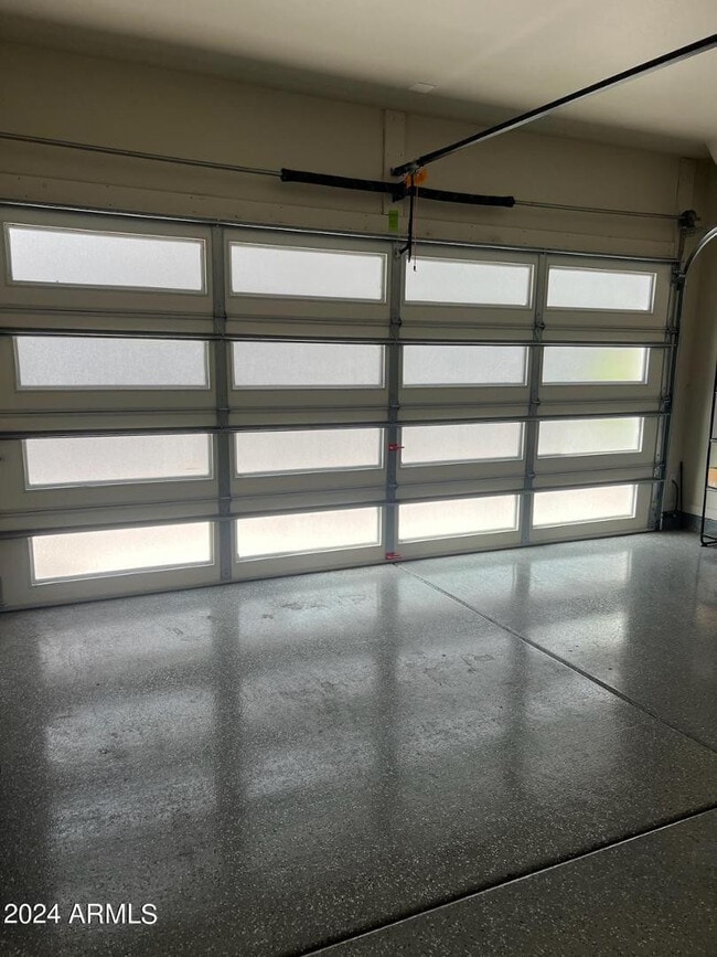 Building Photo - 2090 S Dorsey Ln