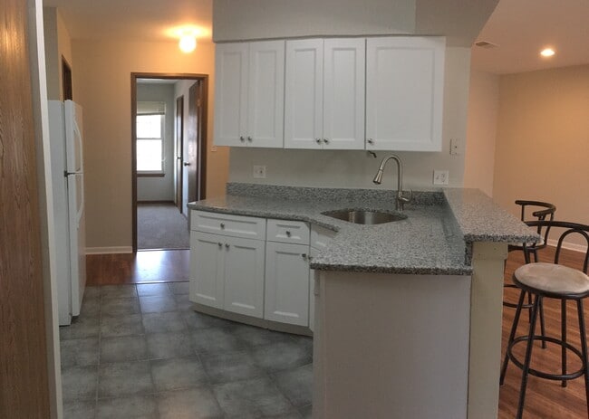 Building Photo - 1374 E Wyndham Cir