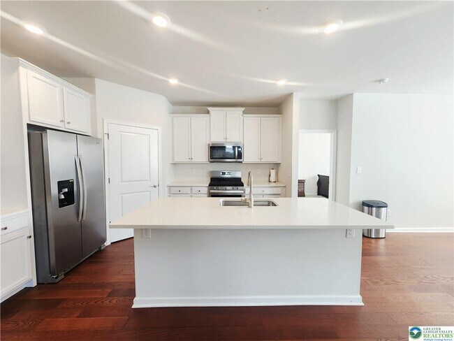 Building Photo - 8142 Century Blvd