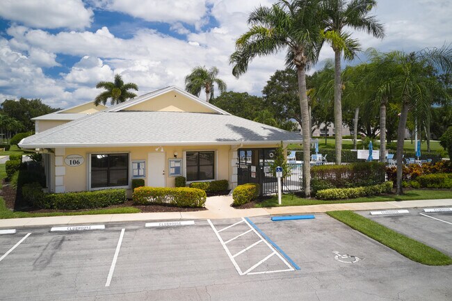 Building Photo - 2001 Keystone Dr