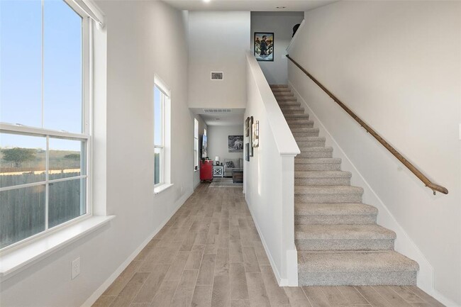 Building Photo - 408 Black Opal Dr