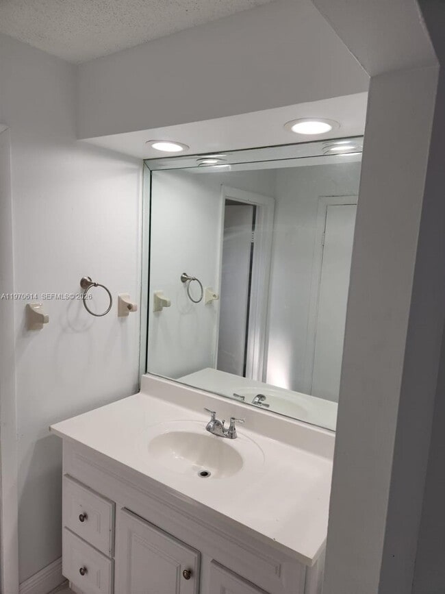 Building Photo - 3816 SW 68th Way