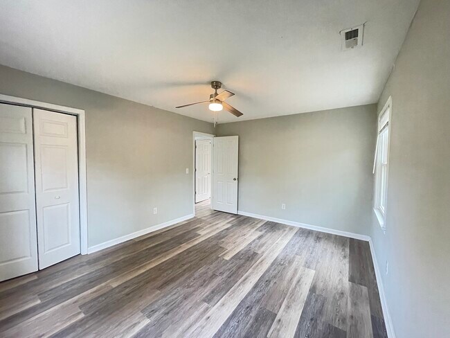 Building Photo - 137 Cherokee Trail