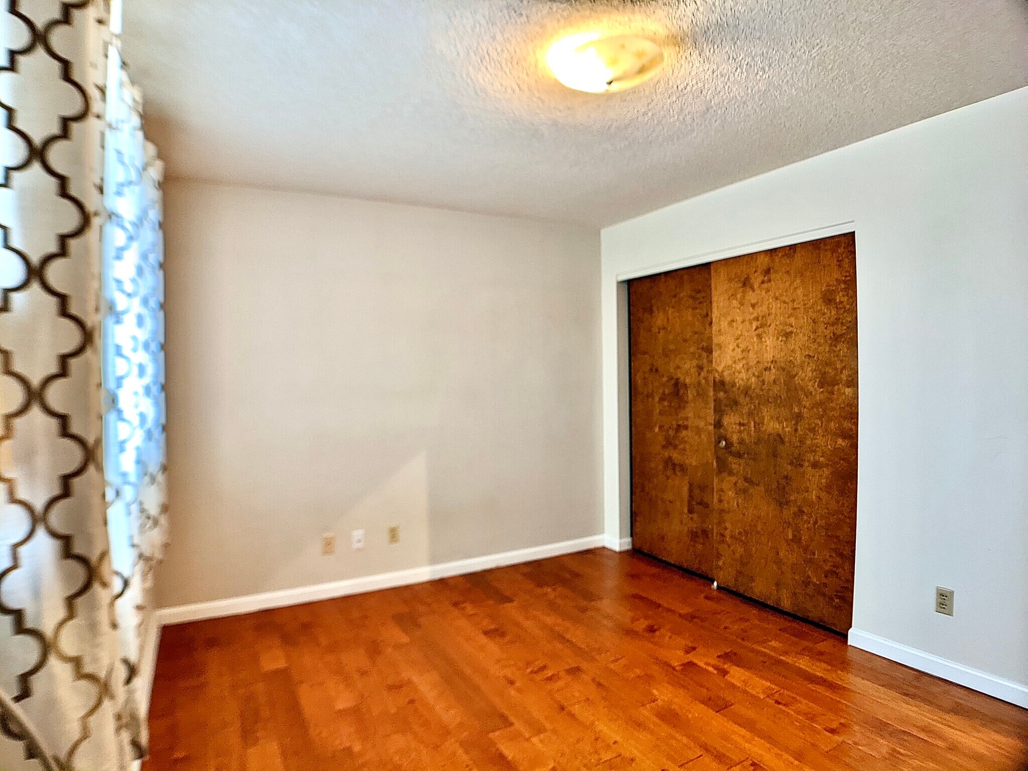 Building Photo - 2746 SE 73rd Ave