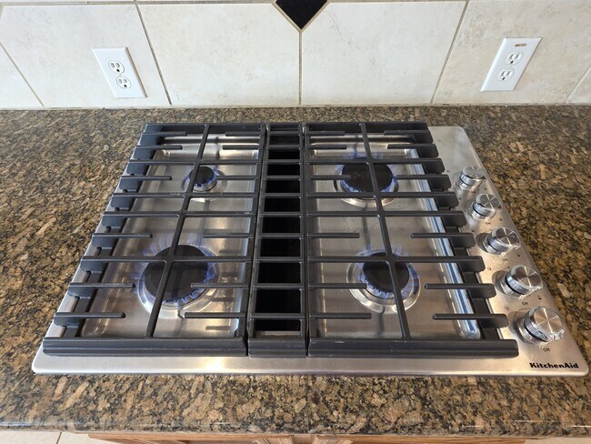 Building Photo - 7006 Paxton Ct