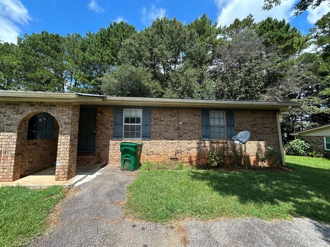 Primary Photo - Perfectly Located Carrollton City Duplex!