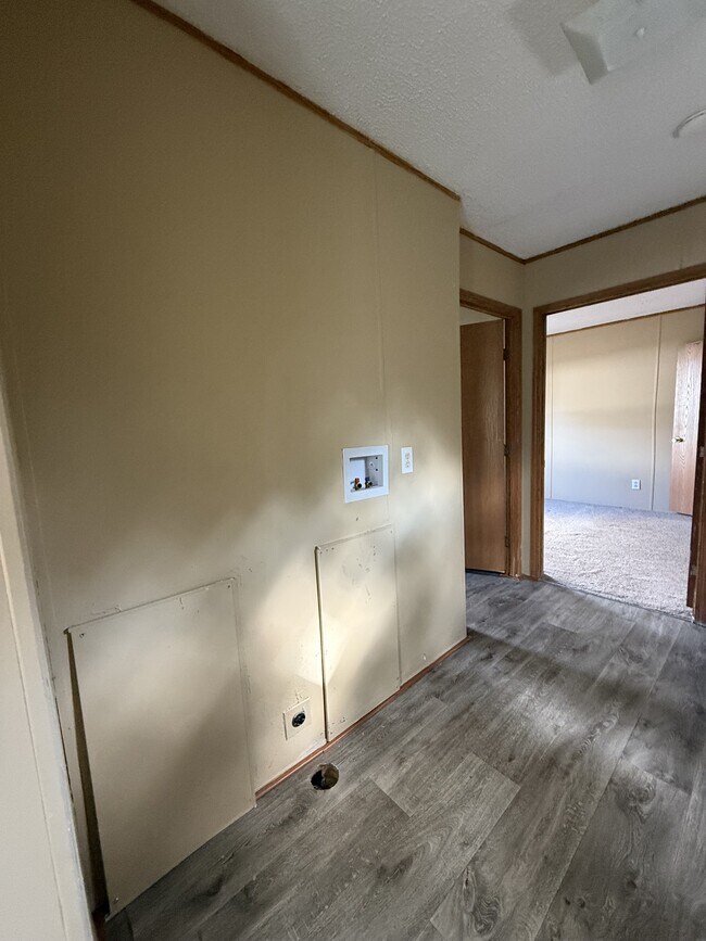 Building Photo - 125 Deer Creek Rd