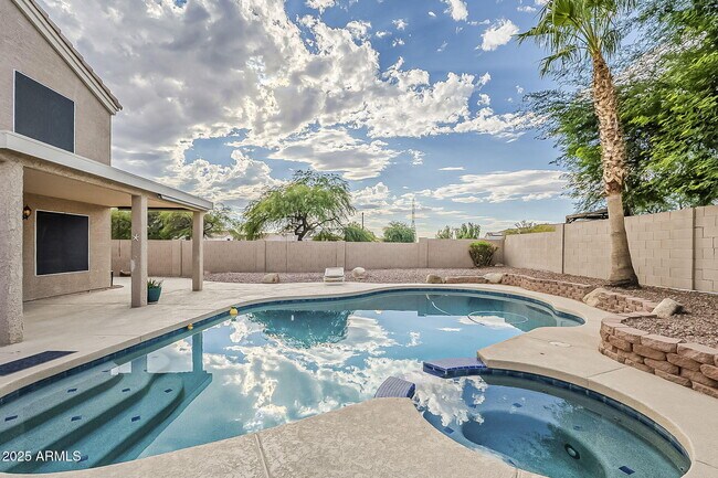 Building Photo - 11354 W Austin Thomas Dr