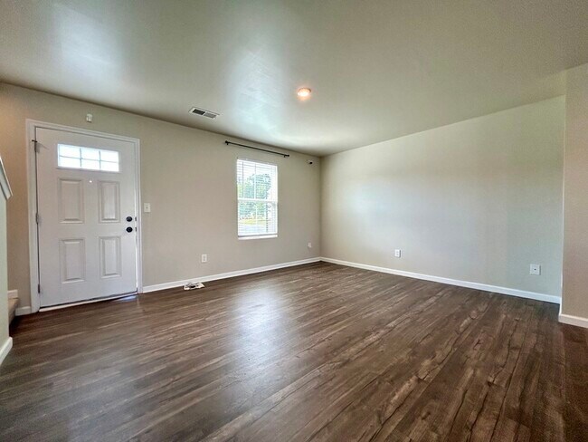 Building Photo - 5309 Merwyn Ave