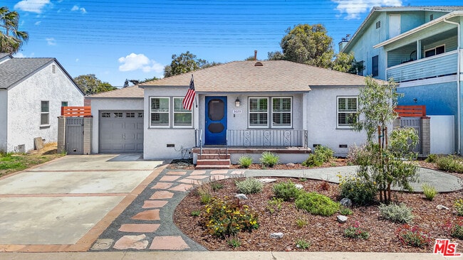 Primary Photo - 3020 Dow Ave