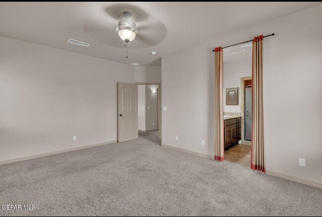 Building Photo - 11714 Dos Palmas Dr