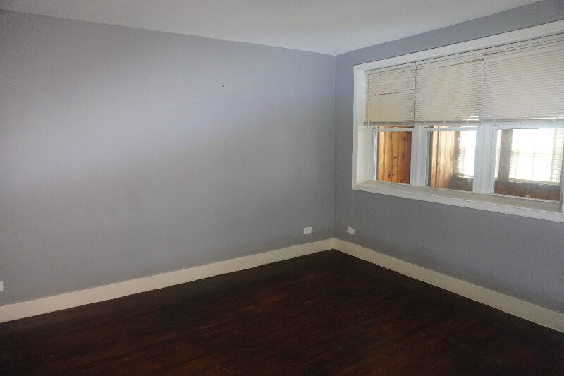 Building Photo - 3033 Hamilton Ave