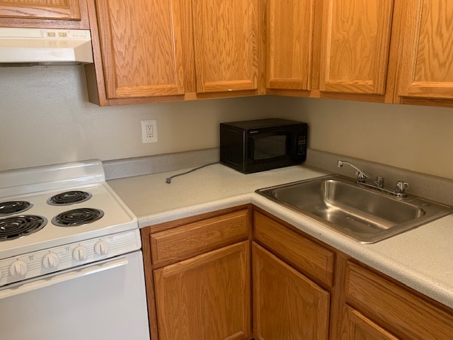 Building Photo - 3911 Pine St