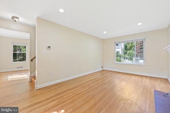 Building Photo - 5601 Wyngate Dr