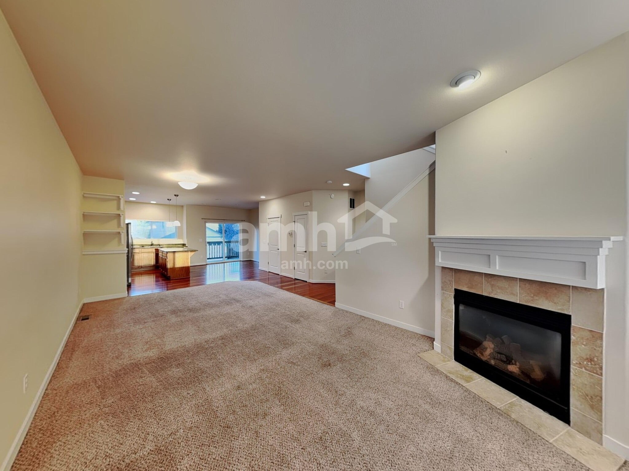 Building Photo - 7341 Rainier Dr