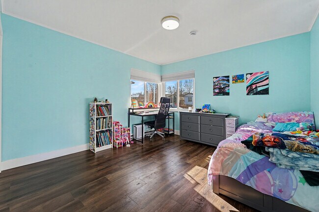 Building Photo - 3030 Monroe St