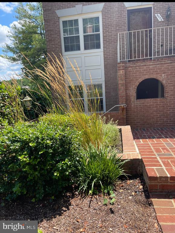 Building Photo - 8024 QUARRY RIDGE Way