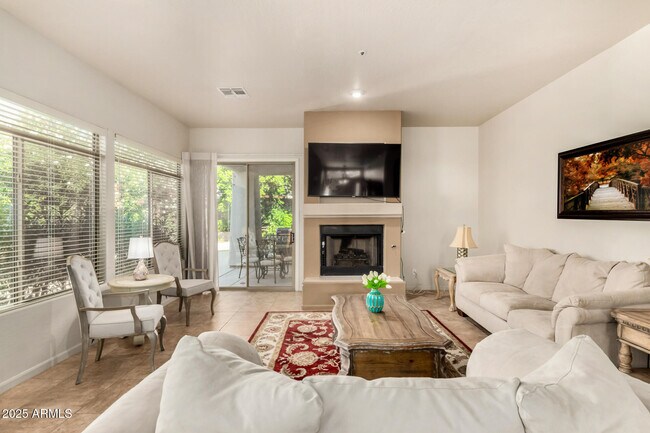 Building Photo - 8250 E Mountain Spring Rd