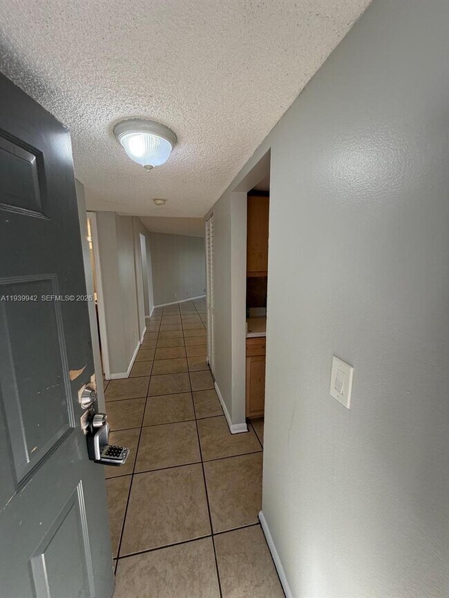 Building Photo - 1820 N Congress Ave