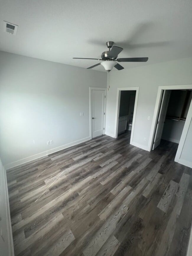 Building Photo - North 45th Addition