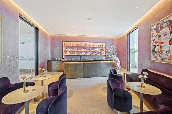 Building Photo - 501 West Ave