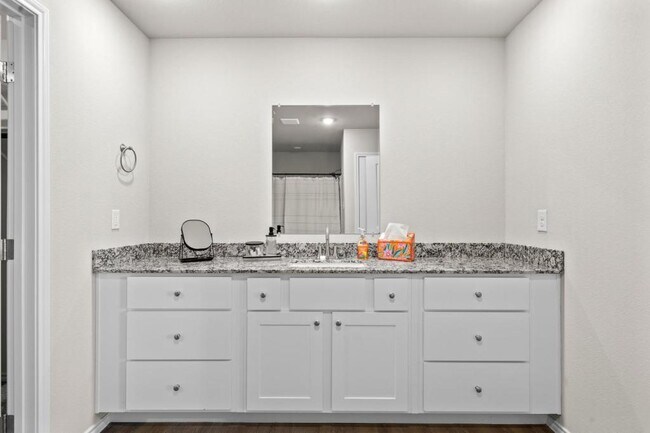 Building Photo - 1115 South St