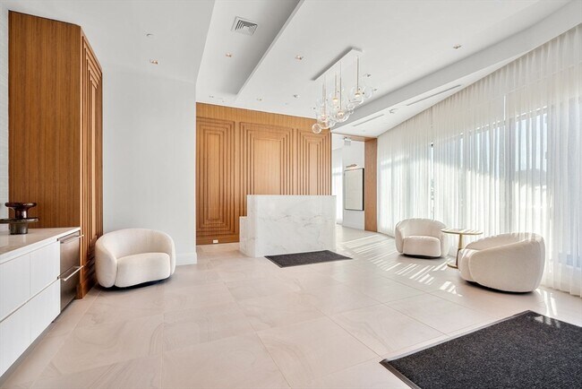 Building Photo - 191 Washington St