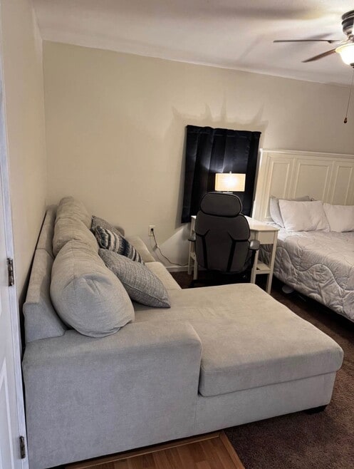 Building Photo - 3320 6th Ave N