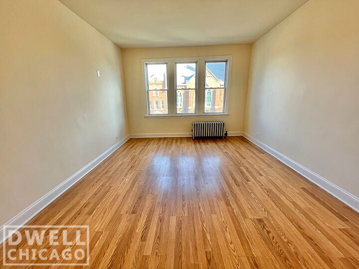 Building Photo - 2606 N Kimball Ave