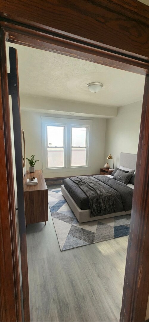 Building Photo - Remodeled 2BR in Kingston | Central A/C + In-Unit W/D + Parking | Pet Friendly