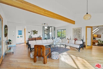 Building Photo - 20784 Medley Ln