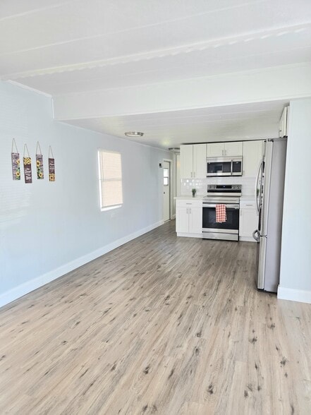 Kitchen and dining room - 2050 SW 83rd Ter