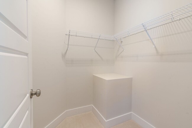 Building Photo - Beautiful 2 Bedroom/2 Bath in Chatham Park...