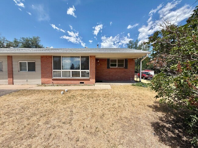 Building Photo - Bright and Spacious Lakewood Duplex Available for Immediate Rental!!!