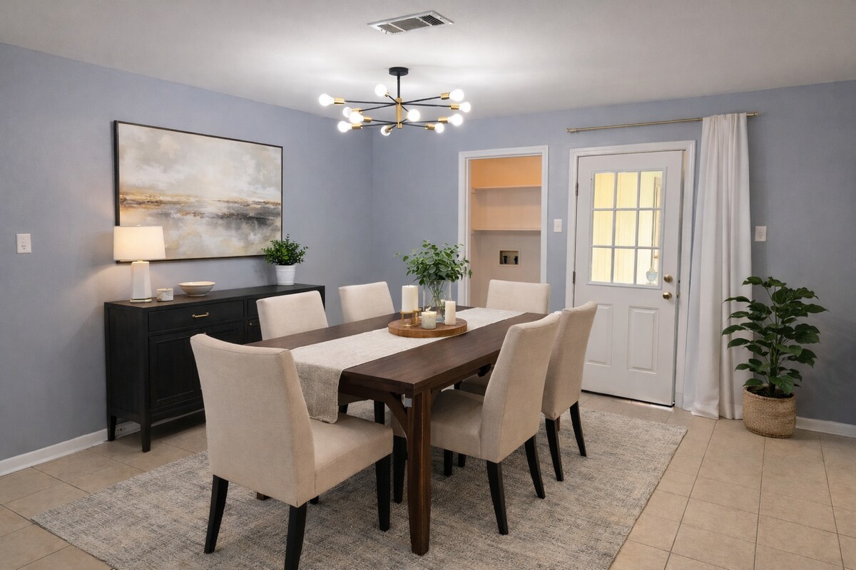 Building Photo - 2165 General Beauregard Ave