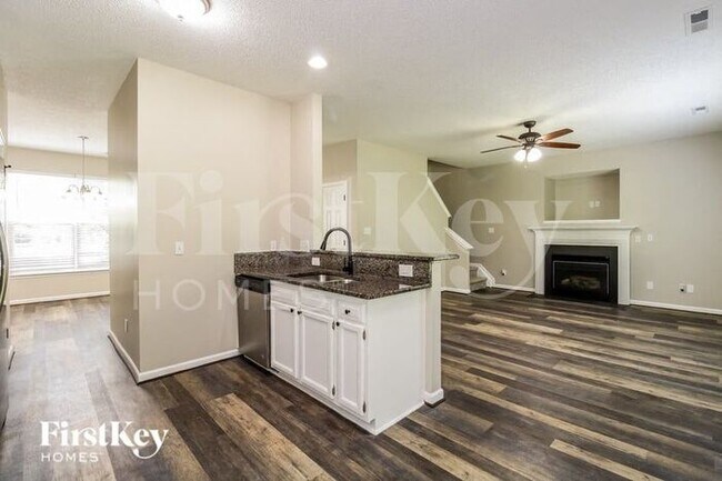 Building Photo - 6063 Parkside Circle