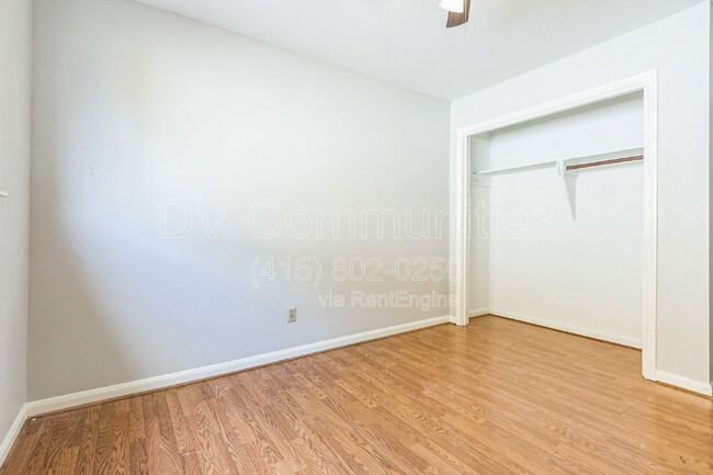 Building Photo - 13331 Villagrove Dr