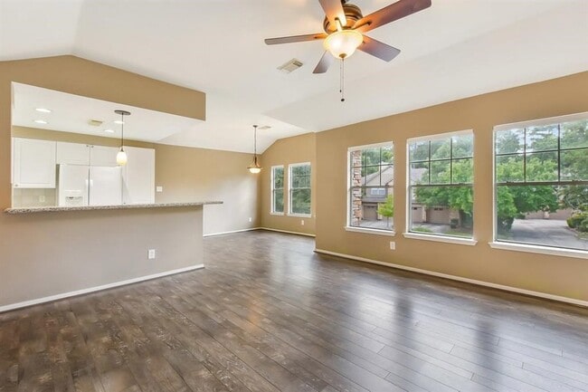 Building Photo - 80 Scarlet Woods Ct