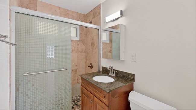 Building Photo - 3 Bedroom Home for Rent – Prime Norwalk Location