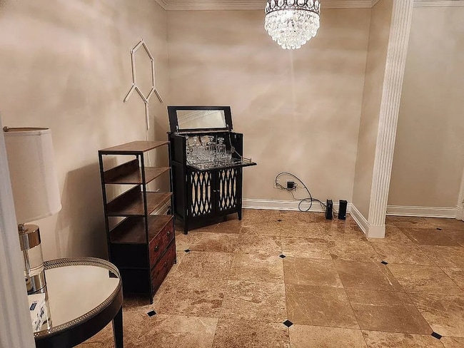 Building Photo - 355 S Broadway