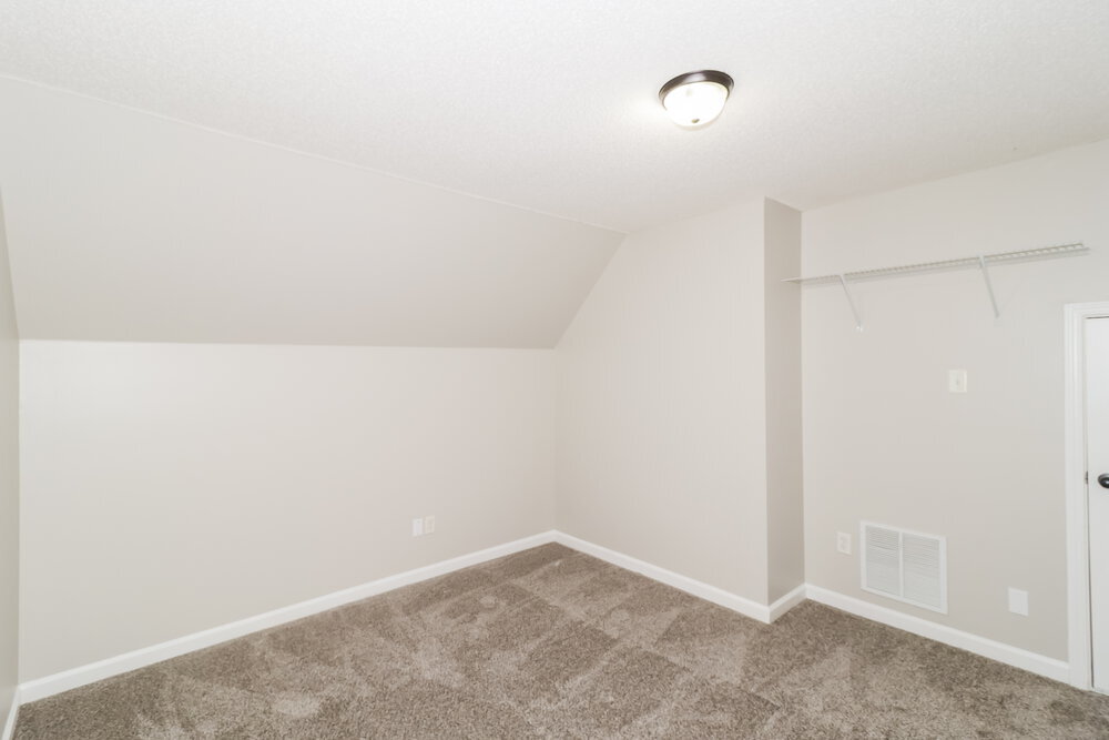 Building Photo - 7546 Dogwood Ln