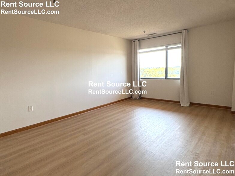 Building Photo - 3920 Mystic Valley Pkwy