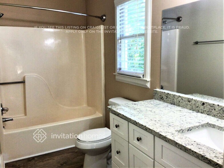 Building Photo - 337 Summerville Dr NW