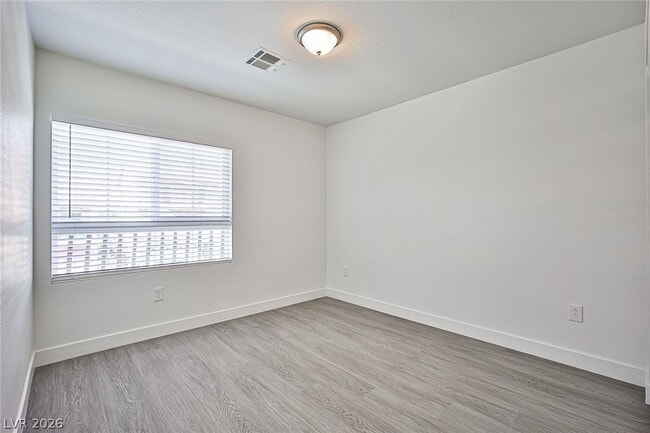 Building Photo - 6145 Sky River Ct